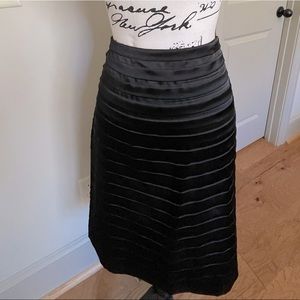 NWT Larry Levine Stretch Pencil Skirt
